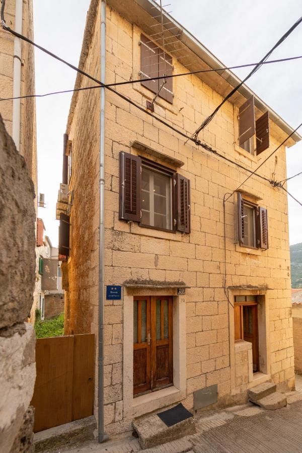 Antique Central Komiza House Nona Nika Exteriér fotografie